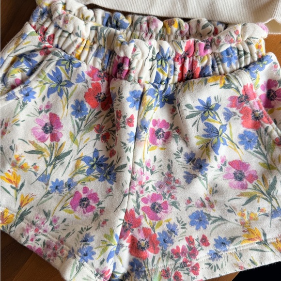 GAP Floral Matching Set - Picture 4 of 6